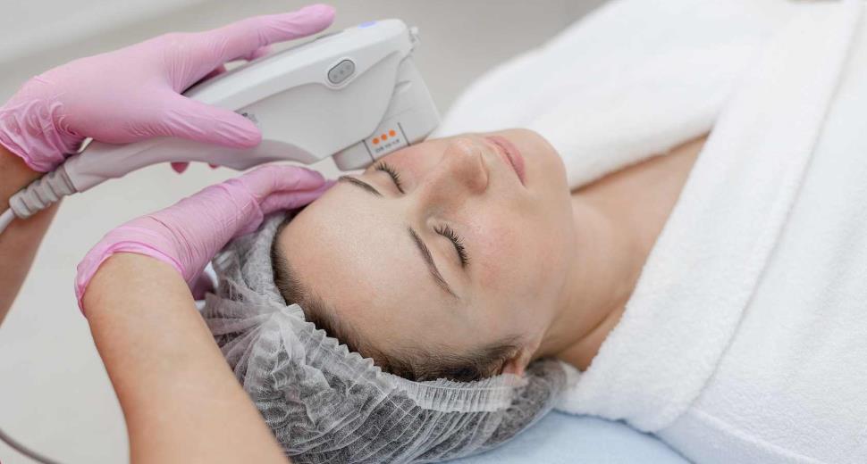 هایفوتراپی یزد در مرکز زیبایی ارکیده!